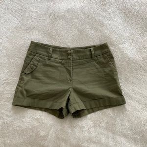 H&M Army Green Cotton blend shorts Women’s 6